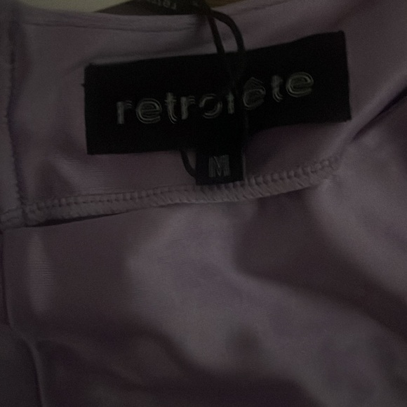 Dove Top in Lilac and Dehl Skirt in Lilac by Retrofete - Picture 4 of 11